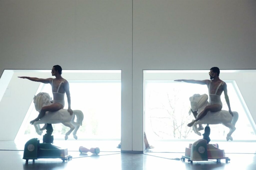 Jonas et Lander coin operated