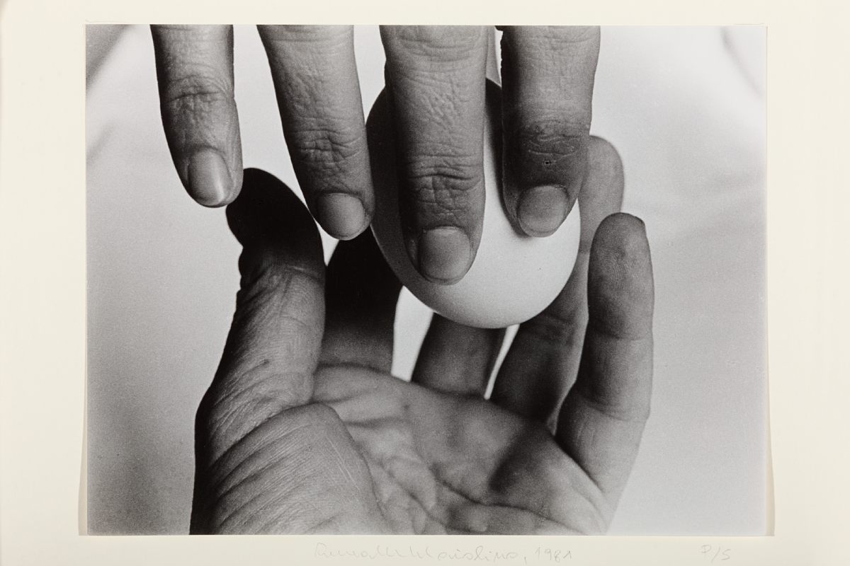 Sem Titulo, da série Vida Afora (Fotopoemaçao), Anna Maria Maiolino, 1981, Agrandissment numérique de photos en noir et blanc